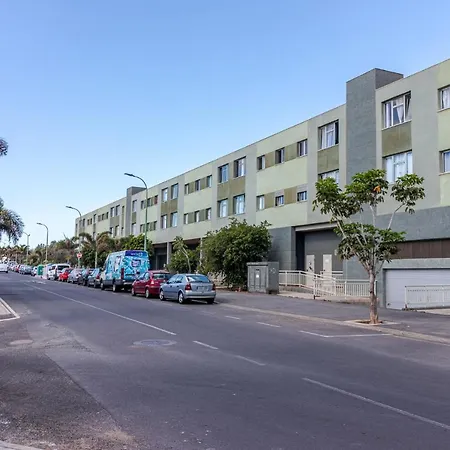 Flatguest Trebolina - 3bdr - Fastwifi - Parking *