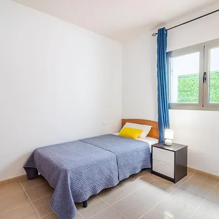Flatguest Trebolina - 3bdr - Fastwifi - Parking *