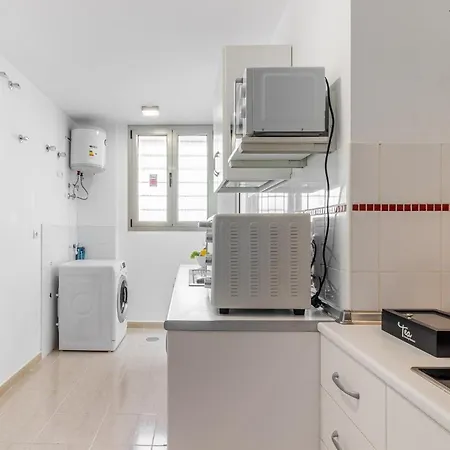 Apartment Flatguest Trebolina - 3bdr - Fastwifi - Parking *