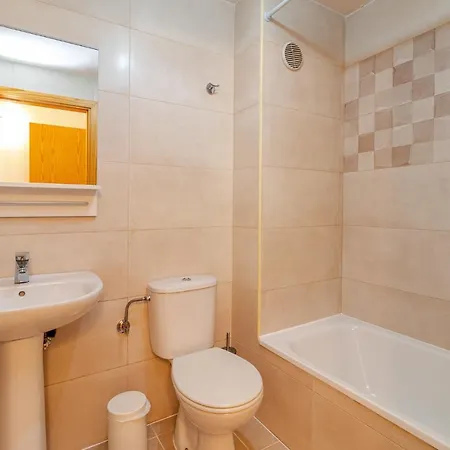 Flatguest Trebolina - 3bdr - Fastwifi - Parking * Vecindario (Gran Canaria)